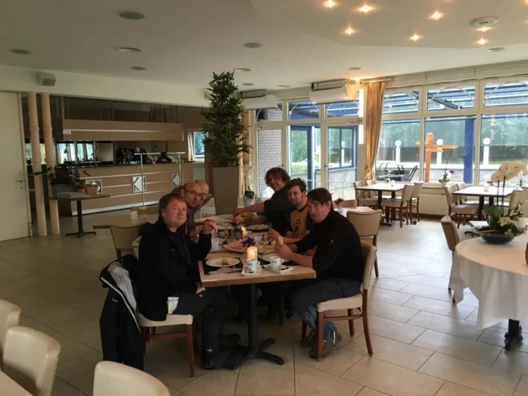 Facilities - Restaurant (2)