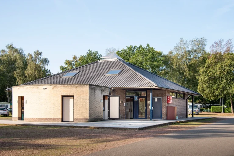 Facilities - Sanitary buildings (1)