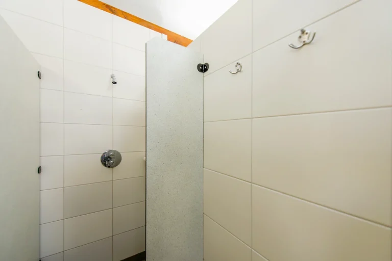 Facilities - Sanitary buildings (5)